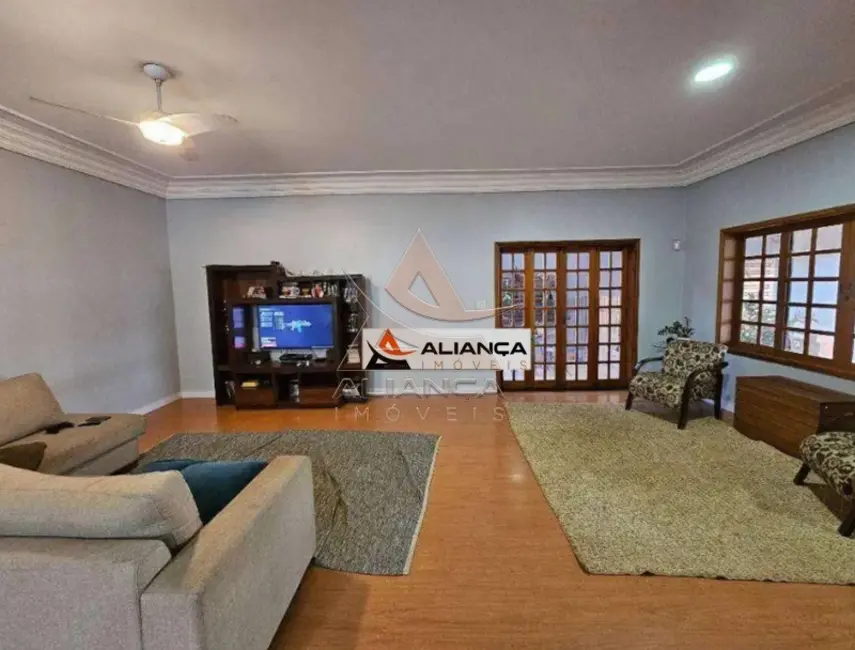 Casa com 3 quartos à venda, 249m2 em Ribeirao Preto - SP - imagem 2 Foto 2 de Casa com 3 quartos à venda, 249m2 em Ribeirao Preto - SP