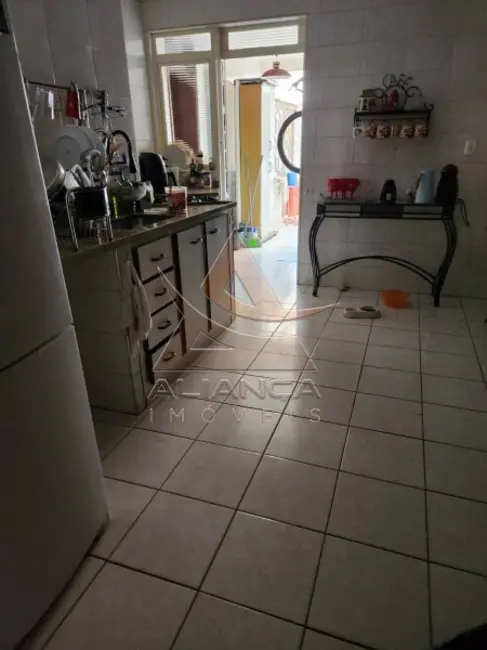 Foto 3 de Apartamento com 3 quartos à venda, 100m2 em Jardim Irajá, Ribeirao Preto - SP