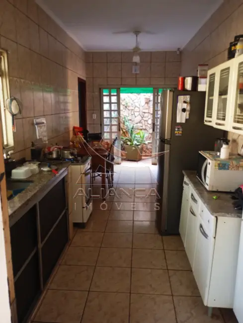 Foto 2 de Casa com 2 quartos à venda, 153m2 em Ribeirao Preto - SP