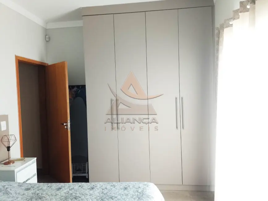 Casa com 3 quartos à venda, 132m2 em Centro, Ribeirao Preto - SP - imagem 7 Foto 7 de Casa com 3 quartos à venda, 132m2 em Centro, Ribeirao Preto - SP