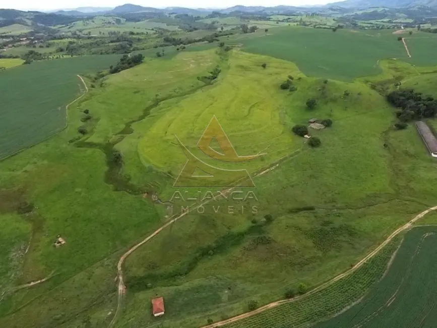 Fazenda / Haras com 1 quarto à venda, 2274800m2 em Sao Jose do Rio Pardo - SP - imagem 3 Foto 3 de Fazenda / Haras com 1 quarto à venda, 2274800m2 em Sao Jose do Rio Pardo - SP