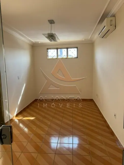 Casa com 3 quartos à venda, 137m2 em Jardim das Palmeiras, Ribeirao Preto - SP - imagem 4 Foto 4 de Casa com 3 quartos à venda, 137m2 em Jardim das Palmeiras, Ribeirao Preto - SP