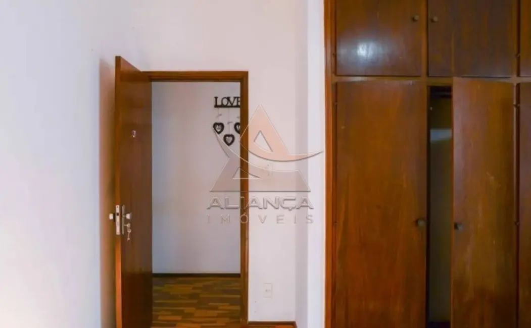 Foto 6 de Casa com 4 quartos à venda, 224m2 em Ribeirao Preto - SP