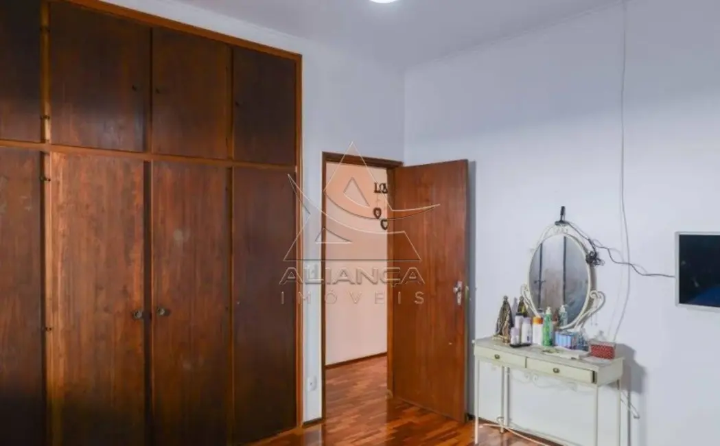 Foto 7 de Casa com 4 quartos à venda, 224m2 em Ribeirao Preto - SP