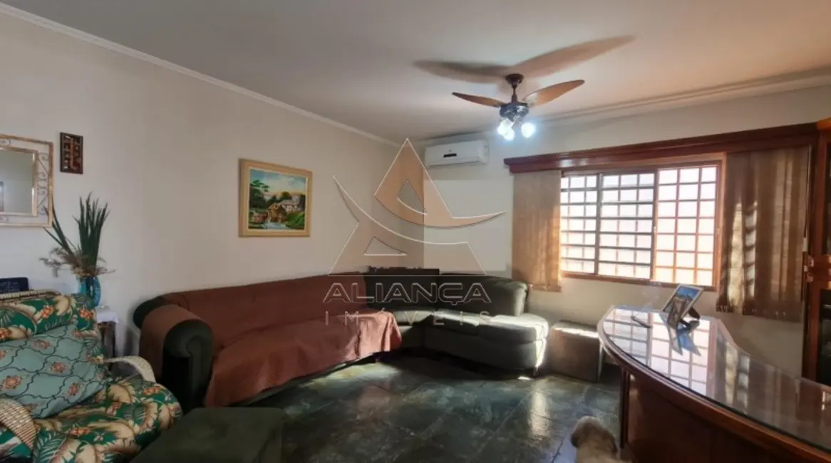 Casa com 3 quartos à venda, 210m2 em City Ribeirão, Ribeirao Preto - SP - imagem 2 Foto 2 de Casa com 3 quartos à venda, 210m2 em City Ribeirão, Ribeirao Preto - SP