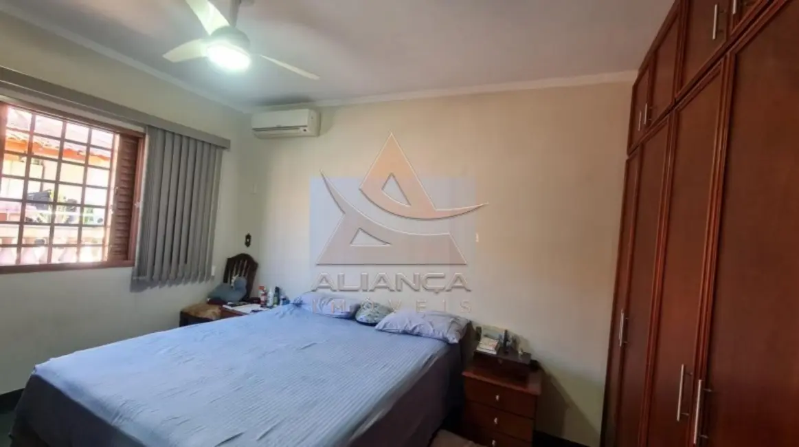 Casa com 3 quartos à venda, 210m2 em City Ribeirão, Ribeirao Preto - SP - imagem 4 Foto 4 de Casa com 3 quartos à venda, 210m2 em City Ribeirão, Ribeirao Preto - SP