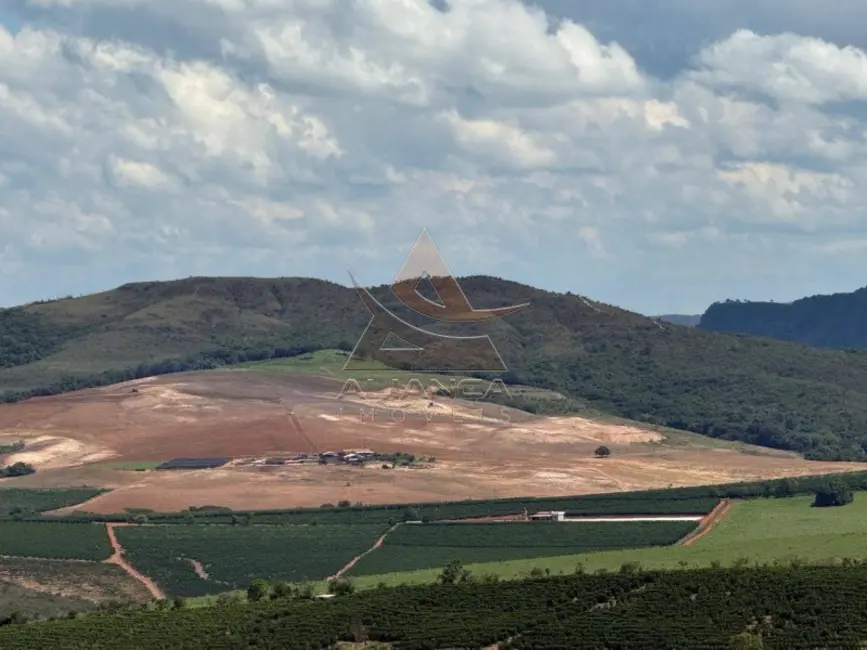 Foto 1 de Fazenda / Haras com 4 quartos à venda, 930000m2 em Capitolio - MG