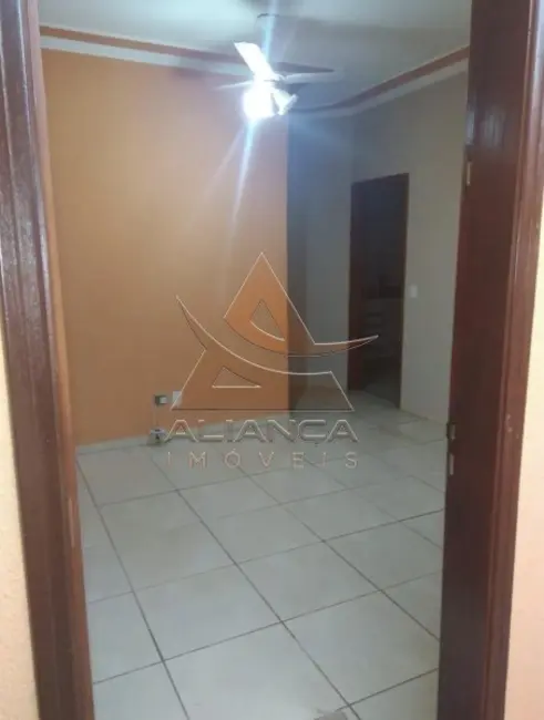 Foto 2 de Casa com 2 quartos à venda, 130m2 em Ribeirao Preto - SP