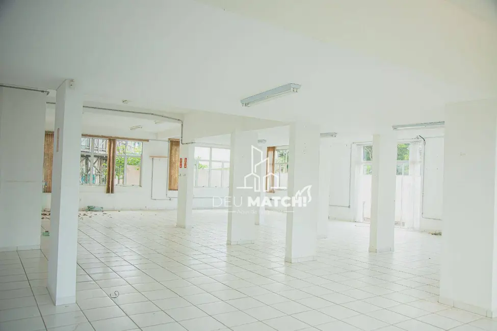 Sala Comercial para alugar, 557m2 em Centro, Atibaia - SP - imagem 4 Foto 4 de Sala Comercial para alugar, 557m2 em Centro, Atibaia - SP