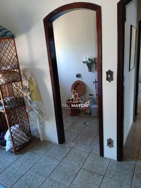 Chácara com 4 quartos à venda, 3780m2 em Dona Catarina, Mairinque - SP - imagem 9 Foto 9 de Chácara com 4 quartos à venda, 3780m2 em Dona Catarina, Mairinque - SP