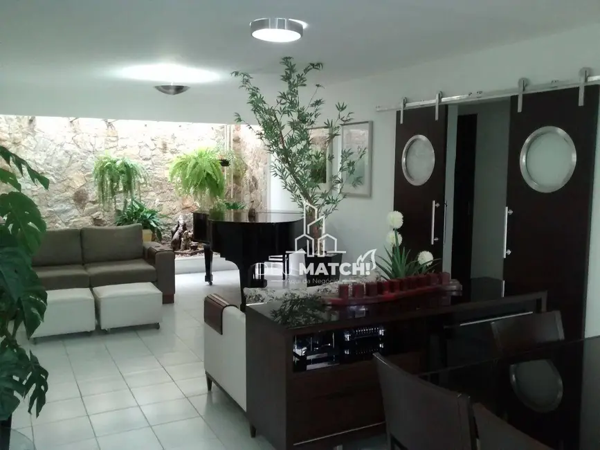 Foto 3 de Casa de Condomínio com 3 quartos à venda, 639m2 em Atibaia - SP