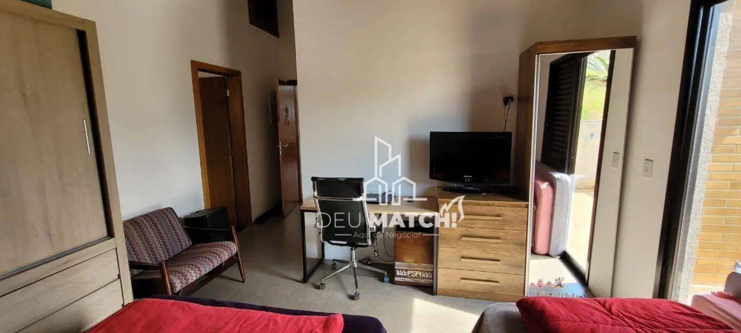 Foto 3 de Casa de Condomínio com 3 quartos à venda, 1000m2 em Rio Abaixo, Atibaia - SP