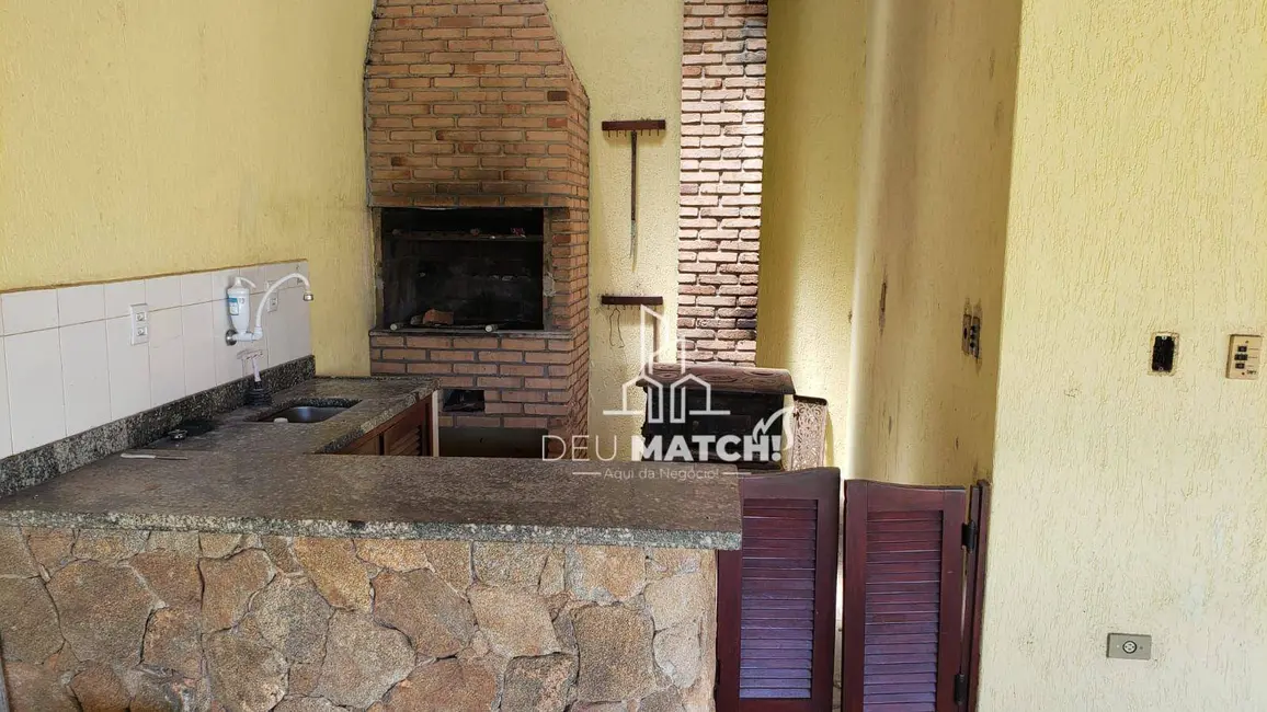 Foto 2 de Casa de Condomínio com 4 quartos para alugar, 1500m2 em Jardim dos Pinheiros, Atibaia - SP