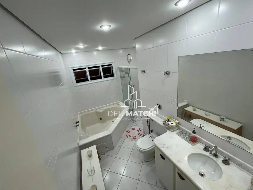 Foto 5 de Casa com 5 quartos à venda, 1318m2 em Atibaia - SP