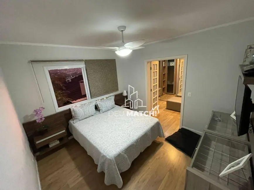 Foto 4 de Casa com 5 quartos à venda, 1318m2 em Atibaia - SP