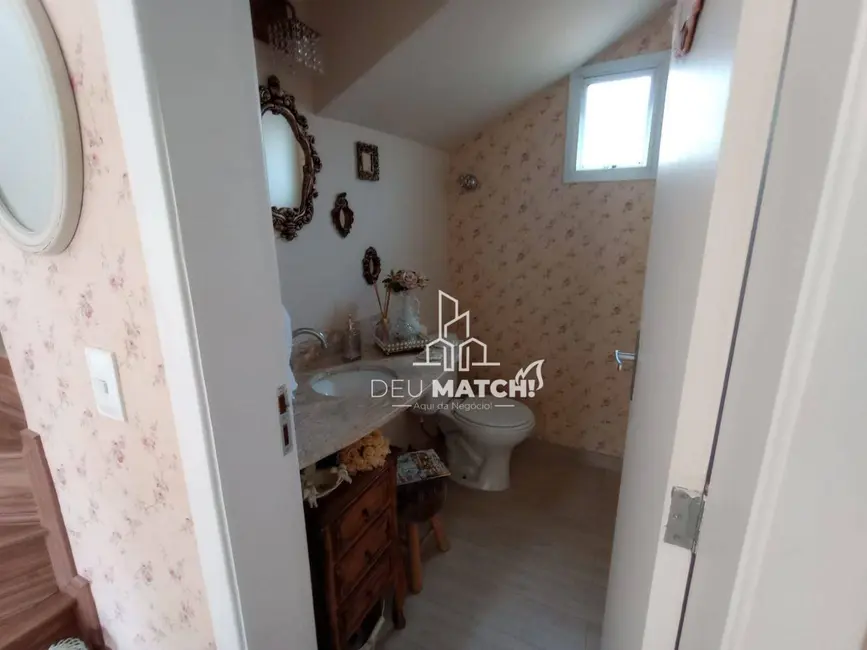 Casa de Condomínio com 3 quartos à venda, 232m2 em Atibaia - SP - imagem 3 Foto 3 de Casa de Condomínio com 3 quartos à venda, 232m2 em Atibaia - SP