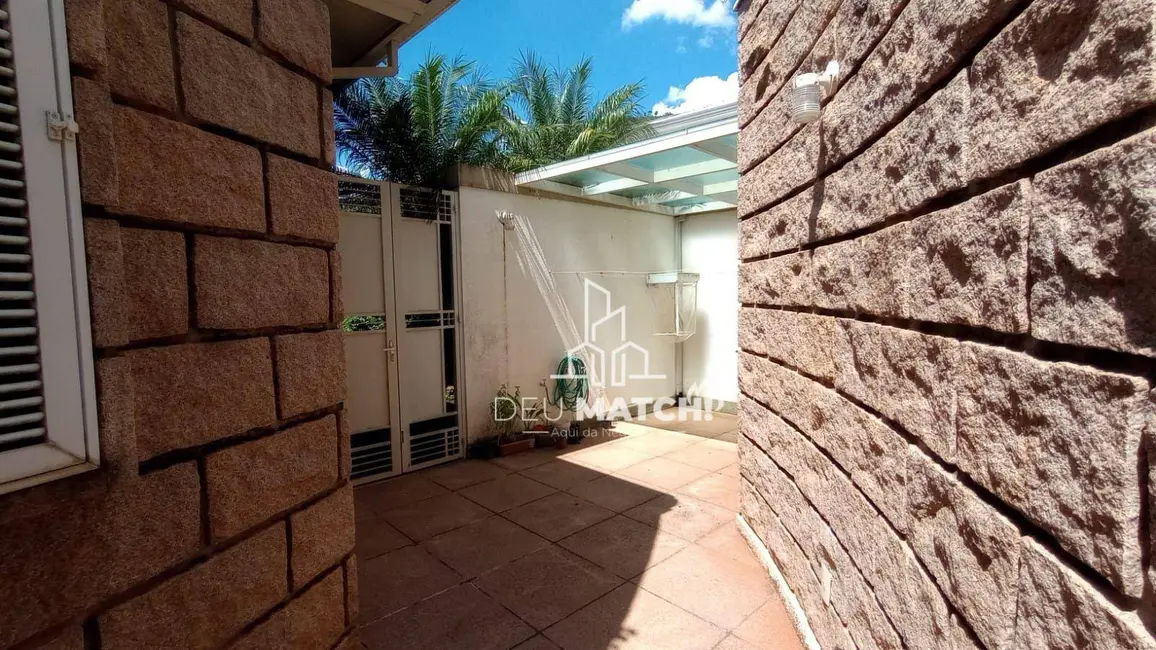 Casa de Condomínio com 4 quartos à venda, 1939m2 em Atibaia - SP - imagem 3 Foto 3 de Casa de Condomínio com 4 quartos à venda, 1939m2 em Atibaia - SP