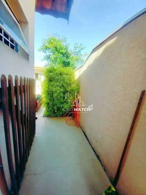 Foto 9 de Casa com 3 quartos à venda, 361m2 em Jardim do Lago, Atibaia - SP