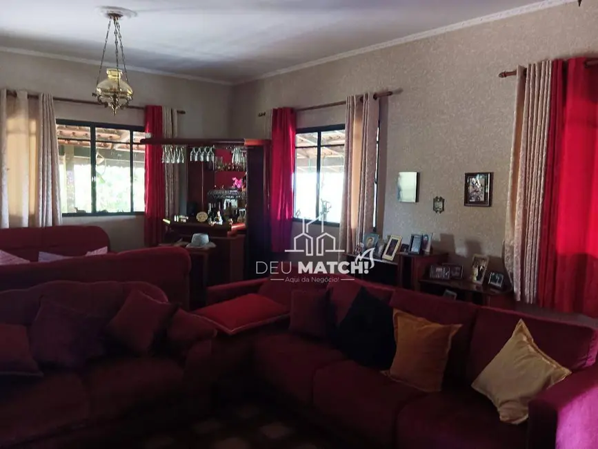 Foto 2 de Casa com 2 quartos à venda, 800m2 em Jardim dos Pinheiros, Atibaia - SP