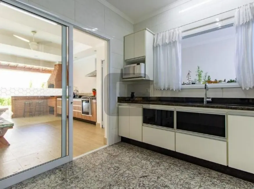 Foto 6 de Casa de Condomínio com 3 quartos à venda, 282m2 em Swiss Park, Campinas - SP