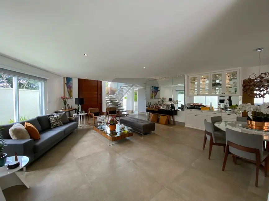 Foto 5 de Casa de Condomínio com 3 quartos à venda, 333m2 em Swiss Park, Campinas - SP