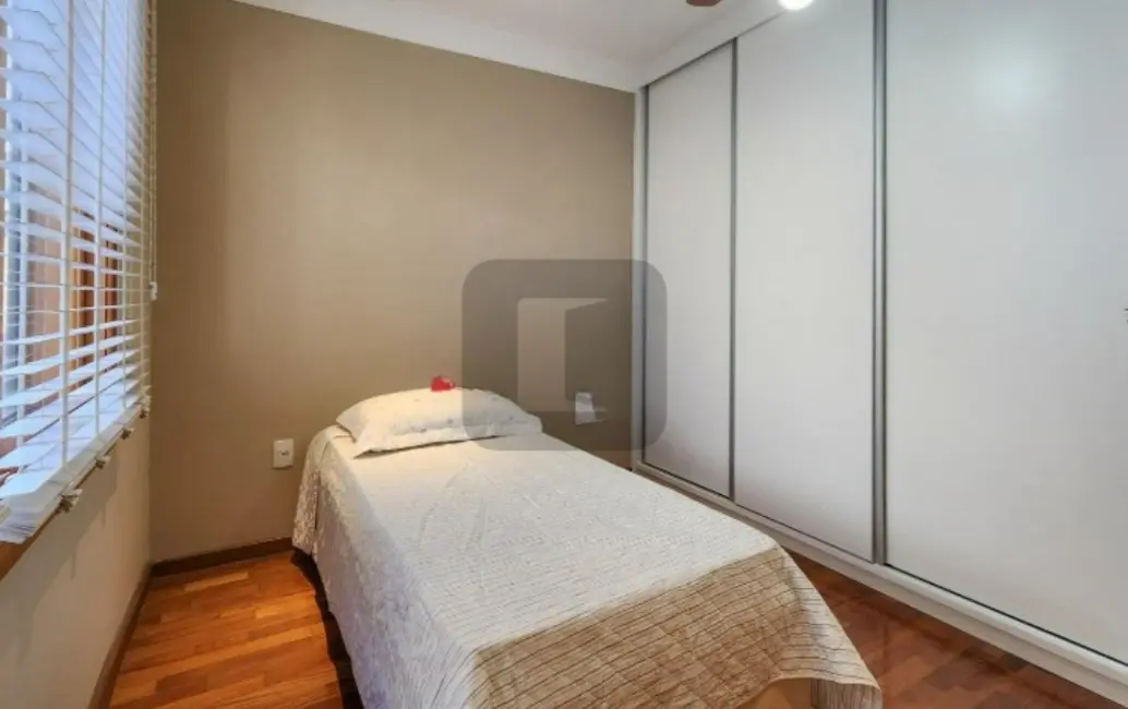 Foto 5 de Casa de Condomínio com 3 quartos à venda, 250m2 em Swiss Park, Campinas - SP