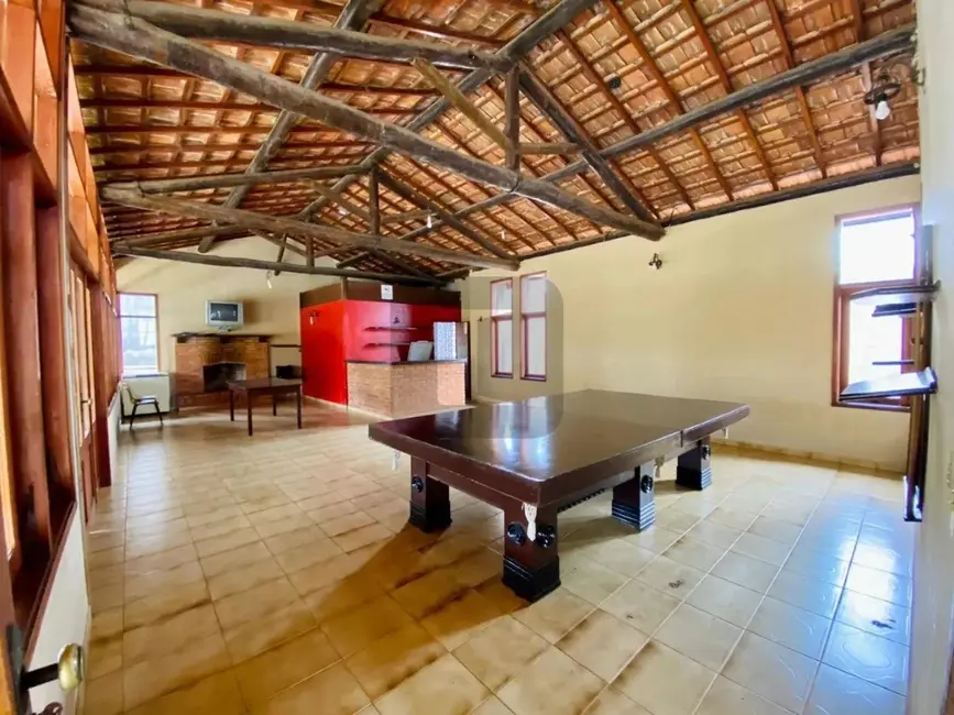 Chácara com 6 quartos à venda, 22000m2 em São Pedro, Valinhos - SP - imagem 6 Foto 6 de Chácara com 6 quartos à venda, 22000m2 em São Pedro, Valinhos - SP