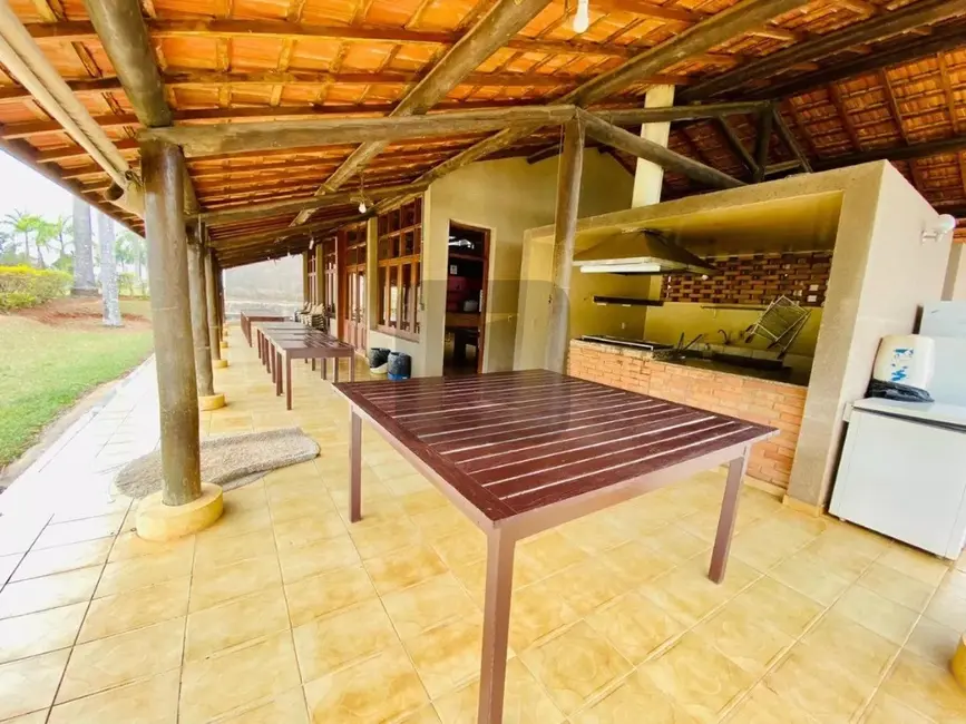 Chácara com 6 quartos à venda, 22000m2 em São Pedro, Valinhos - SP - imagem 7 Foto 7 de Chácara com 6 quartos à venda, 22000m2 em São Pedro, Valinhos - SP