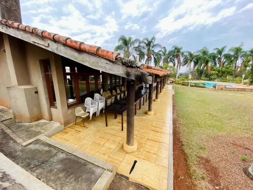 Chácara com 6 quartos à venda, 22000m2 em São Pedro, Valinhos - SP - imagem 8 Foto 8 de Chácara com 6 quartos à venda, 22000m2 em São Pedro, Valinhos - SP