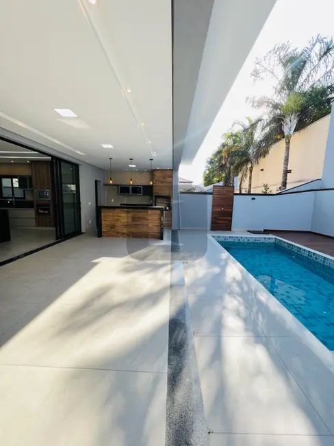 Foto 9 de Casa de Condomínio com 5 quartos à venda, 300m2 em Swiss Park, Campinas - SP