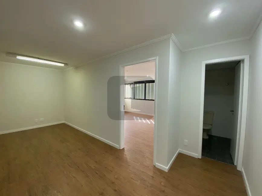 Sala Comercial à venda, 44m2 em Cambuí, Campinas - SP - imagem 9 Foto 9 de Sala Comercial à venda, 44m2 em Cambuí, Campinas - SP