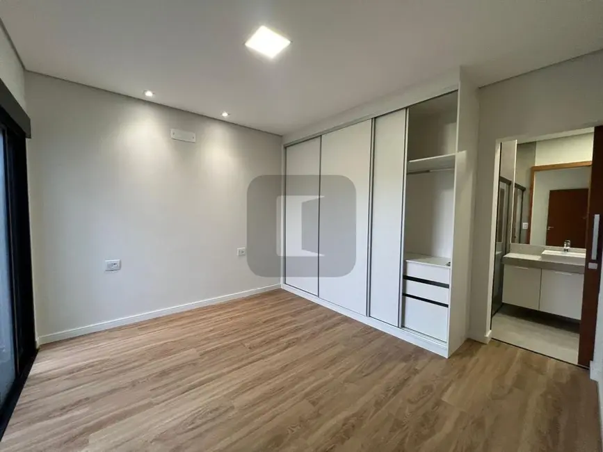 Foto 9 de Casa de Condomínio com 3 quartos à venda, 270m2 em Swiss Park, Campinas - SP