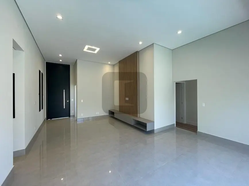 Casa de Condomínio com 3 quartos à venda, 190m2 em Jardim São Marcos, Valinhos - SP - imagem 3 Foto 3 de Casa de Condomínio com 3 quartos à venda, 190m2 em Jardim São Marcos, Valinhos - SP