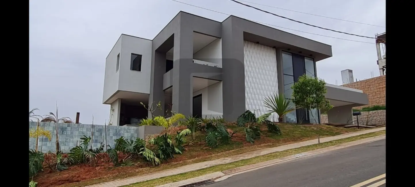 Foto 2 de Casa de Condomínio com 4 quartos à venda, 377m2 em Monte Alegre, Vinhedo - SP