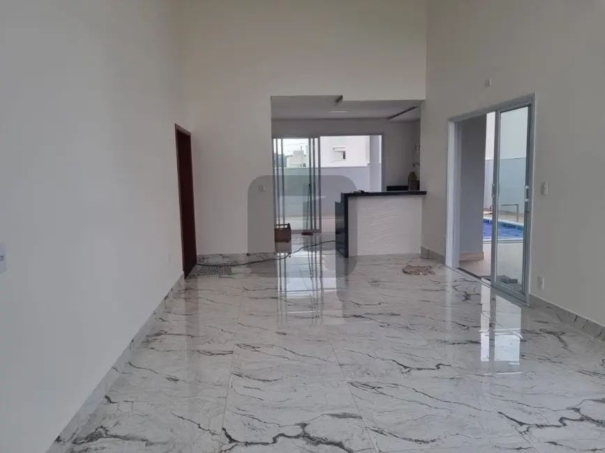 Casa de Condomínio com 3 quartos à venda, 394m2 em Jardim São Marcos, Valinhos - SP - imagem 3 Foto 3 de Casa de Condomínio com 3 quartos à venda, 394m2 em Jardim São Marcos, Valinhos - SP