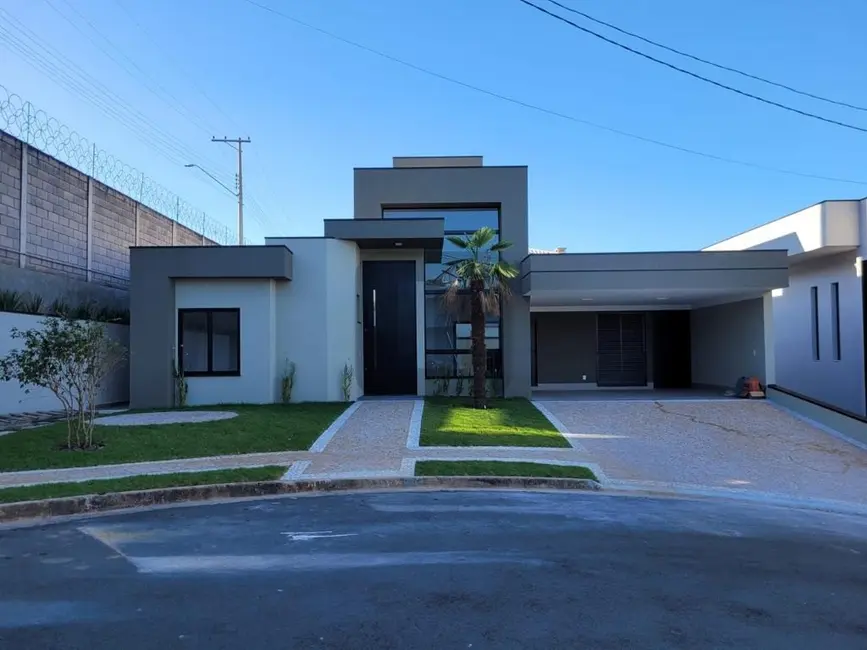 Casa de Condomínio com 3 quartos à venda, 375m2 em Chácaras Silvania, Valinhos - SP - imagem 2 Foto 2 de Casa de Condomínio com 3 quartos à venda, 375m2 em Chácaras Silvania, Valinhos - SP