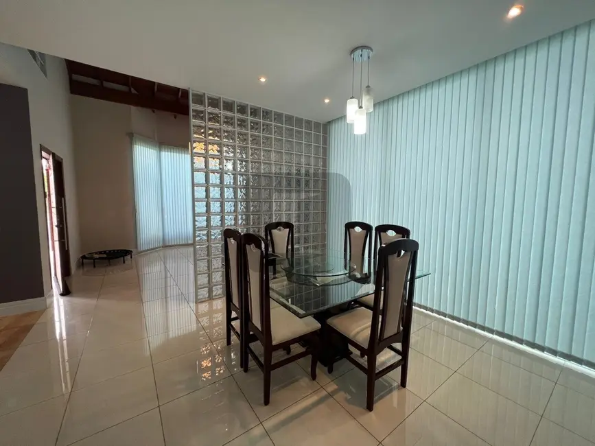 Foto 6 de Casa de Condomínio com 4 quartos à venda e para alugar, 216m2 em Swiss Park, Campinas - SP