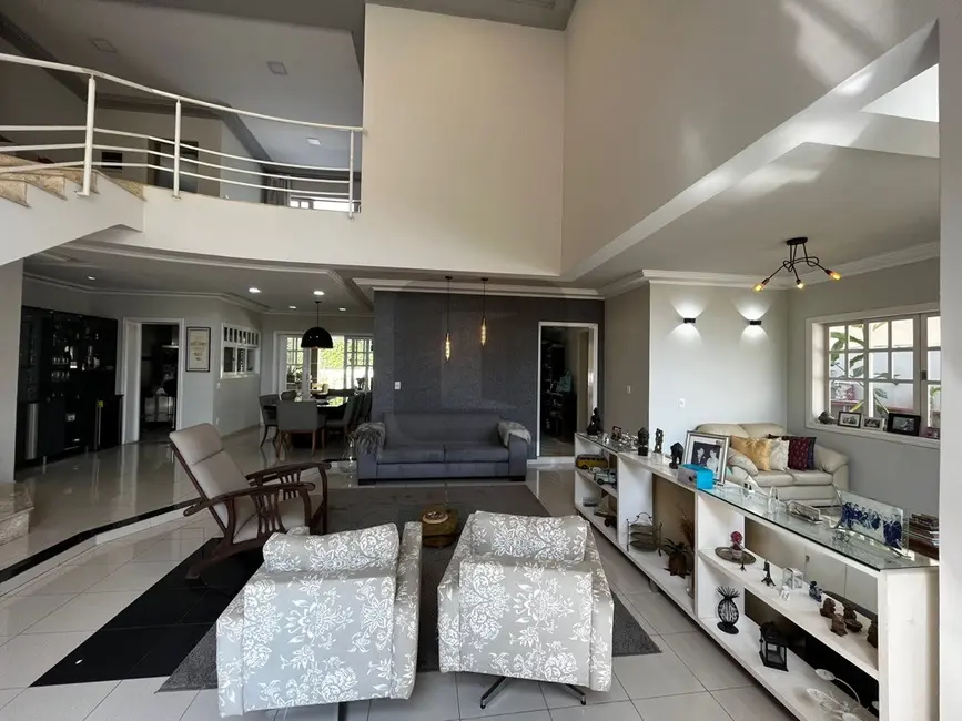 Casa de Condomínio com 4 quartos à venda e para alugar, 345m2 em Chácaras Alpina, Valinhos - SP - imagem 4 Foto 4 de Casa de Condomínio com 4 quartos à venda e para alugar, 345m2 em Chácaras Alpina, Valinhos - SP