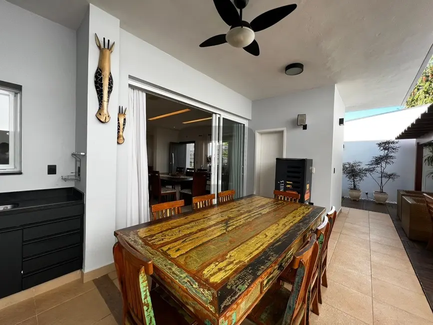 Foto 6 de Casa de Condomínio com 3 quartos à venda, 253m2 em Swiss Park, Campinas - SP