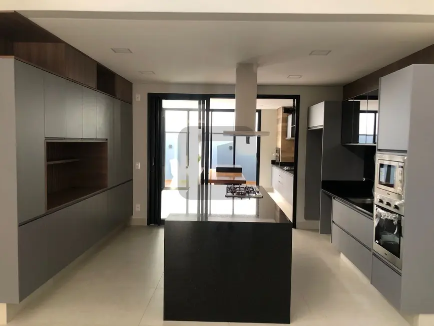 Foto 9 de Casa de Condomínio com 3 quartos à venda, 210m2 em Swiss Park, Campinas - SP