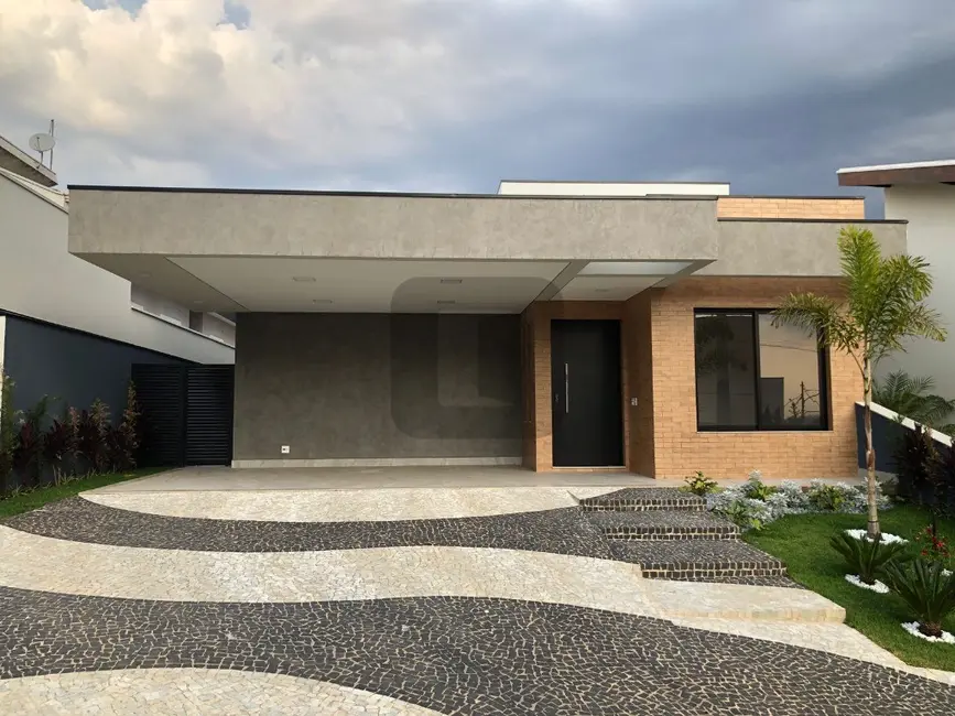 Foto 1 de Casa de Condomínio com 3 quartos à venda, 210m2 em Swiss Park, Campinas - SP