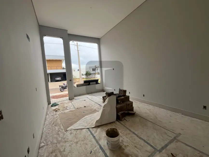 Casa de Condomínio com 3 quartos à venda, 196m2 em Parque Brasil 500, Paulinia - SP - imagem 6 Foto 6 de Casa de Condomínio com 3 quartos à venda, 196m2 em Parque Brasil 500, Paulinia - SP