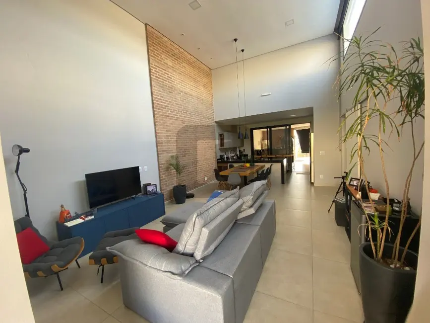 Foto 3 de Casa de Condomínio com 3 quartos à venda, 213m2 em Swiss Park, Campinas - SP