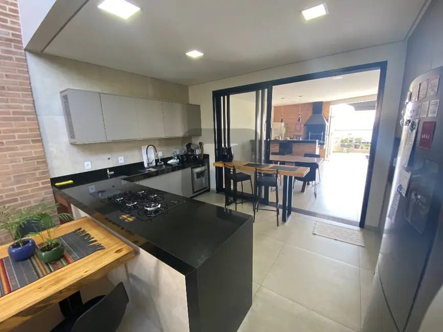 Foto 8 de Casa de Condomínio com 3 quartos à venda, 213m2 em Swiss Park, Campinas - SP