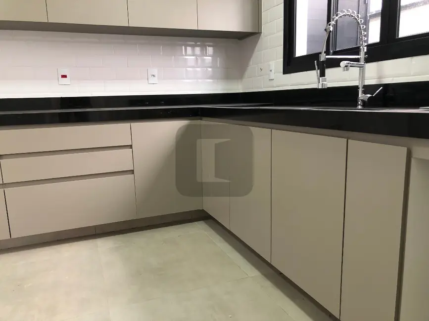 Casa de Condomínio com 3 quartos à venda, 200m2 em Jardim São Marcos, Valinhos - SP - imagem 6 Foto 6 de Casa de Condomínio com 3 quartos à venda, 200m2 em Jardim São Marcos, Valinhos - SP