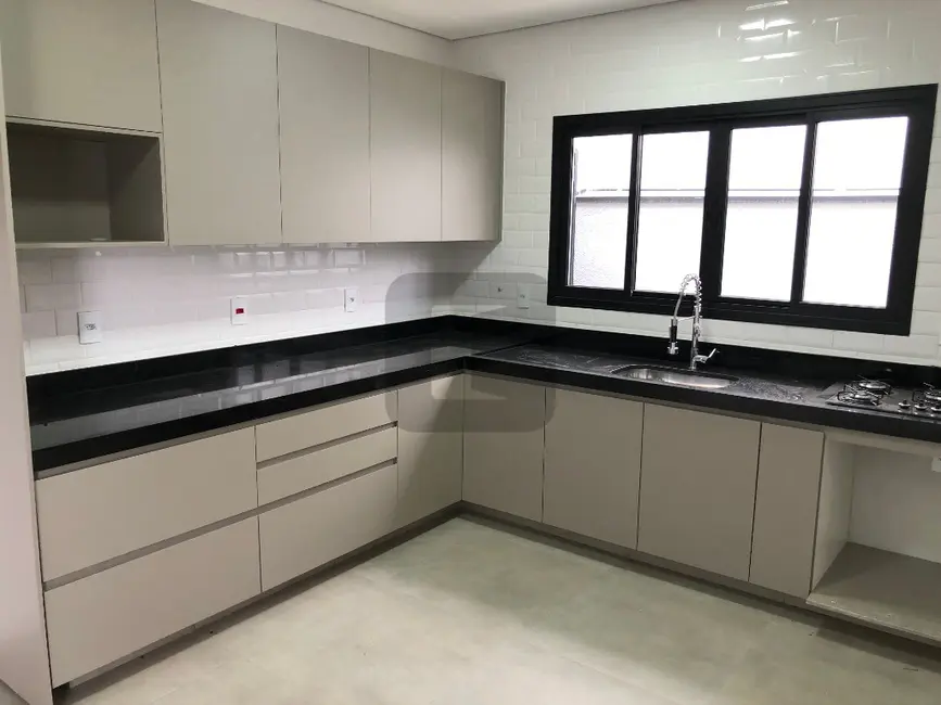 Casa de Condomínio com 3 quartos à venda, 200m2 em Jardim São Marcos, Valinhos - SP - imagem 5 Foto 5 de Casa de Condomínio com 3 quartos à venda, 200m2 em Jardim São Marcos, Valinhos - SP