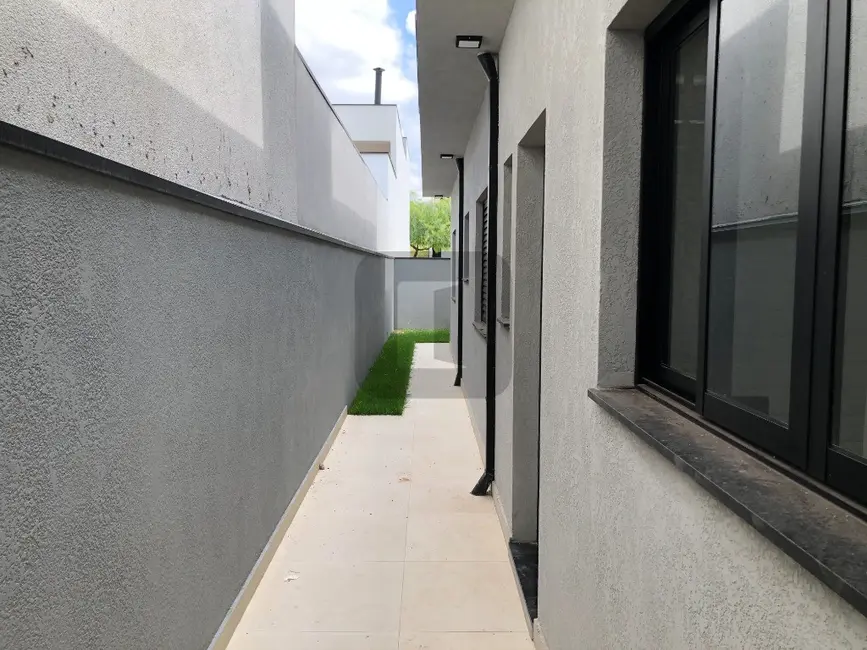 Casa de Condomínio com 3 quartos à venda, 200m2 em Jardim São Marcos, Valinhos - SP - imagem 4 Foto 4 de Casa de Condomínio com 3 quartos à venda, 200m2 em Jardim São Marcos, Valinhos - SP