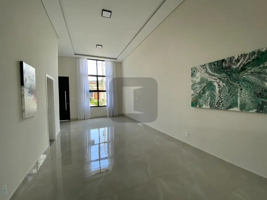 Foto 3 de Casa de Condomínio com 3 quartos à venda, 250m2 em Jardim Golden Park Residence, Hortolandia - SP