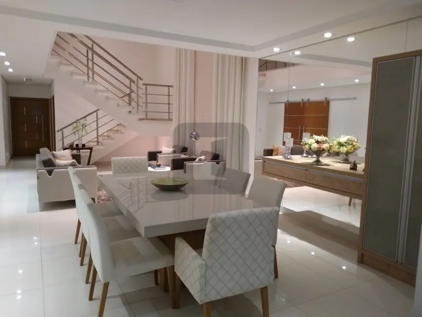 Foto 3 de Casa de Condomínio com 3 quartos à venda, 276m2 em Swiss Park, Campinas - SP