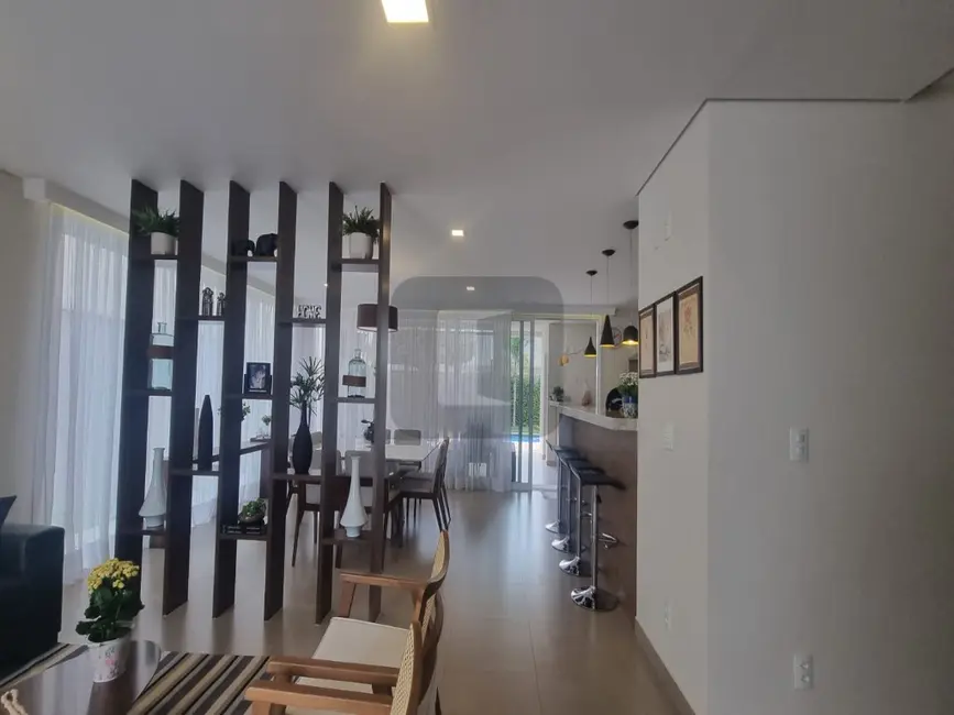 Foto 4 de Casa de Condomínio com 4 quartos à venda, 330m2 em Swiss Park, Campinas - SP